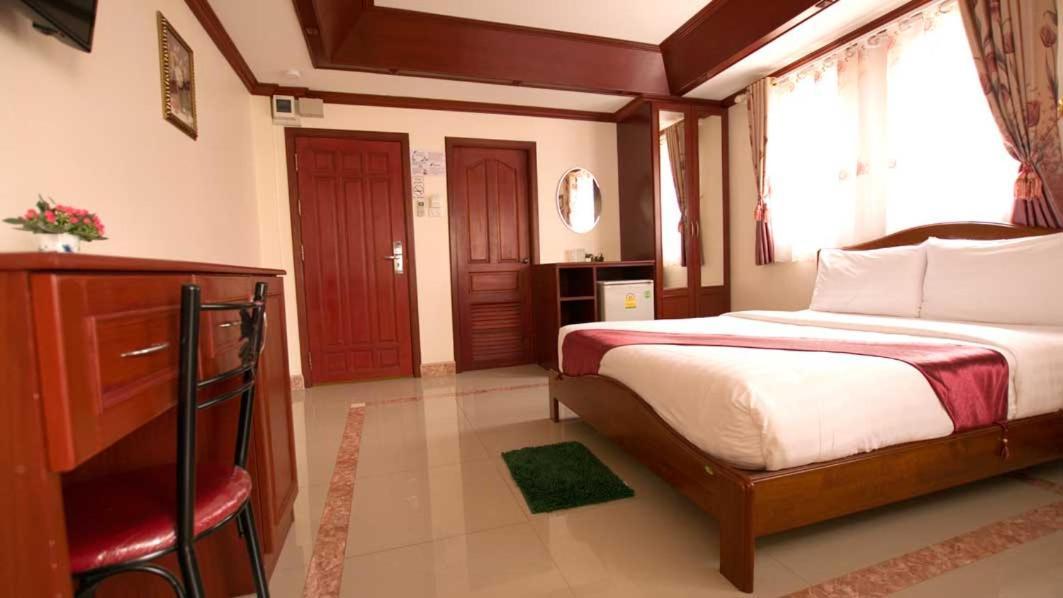 Bluebird Inn Pattaya Dış mekan fotoğraf