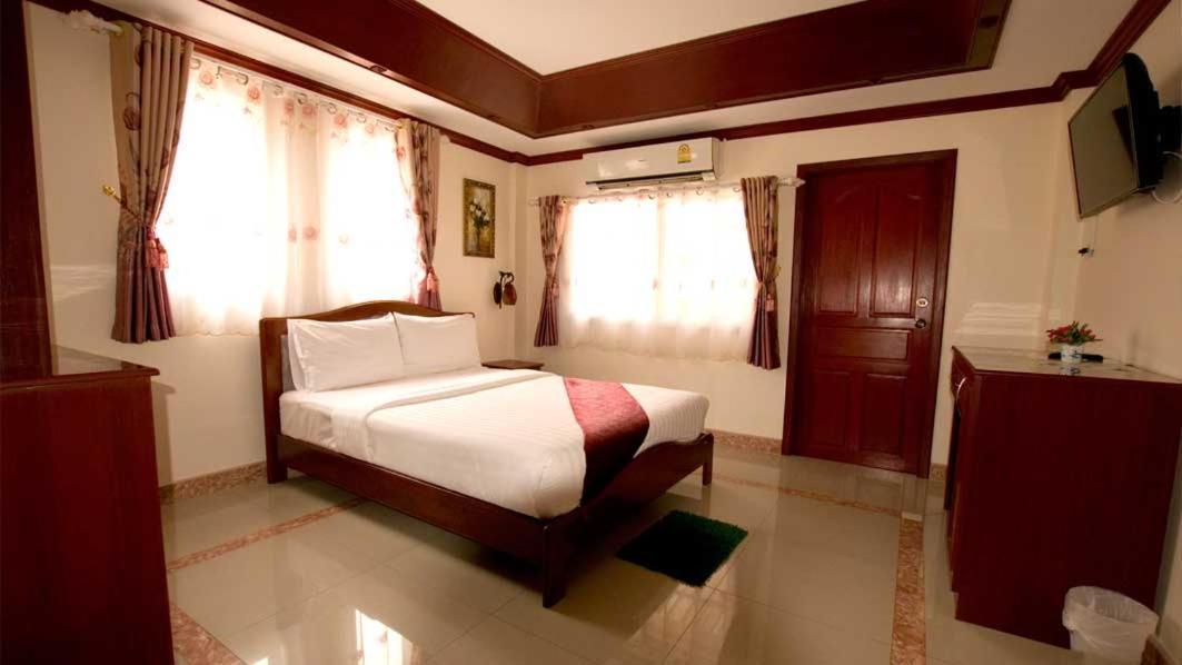 Bluebird Inn Pattaya Dış mekan fotoğraf
