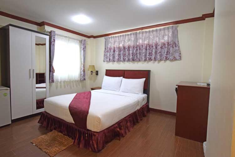 Bluebird Inn Pattaya Dış mekan fotoğraf
